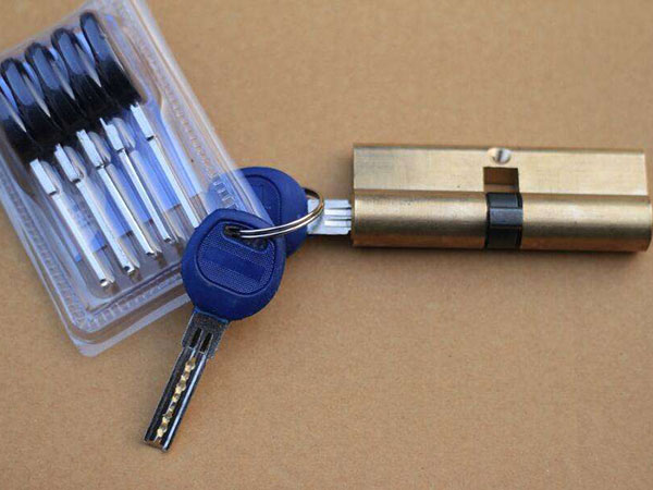 北京iphone維修地址-(iphone7手機換電池)